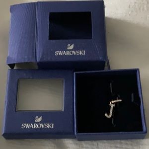 Swarovski, Rosegold, J charm,  new in box